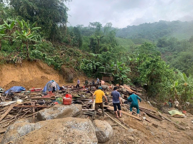Mưa lớn g&acirc;y lũ qu&eacute;t ở Bắc Kạn, 4 người thiệt mạng, nhiều khu vực bị c&ocirc; lập- Ảnh 1.