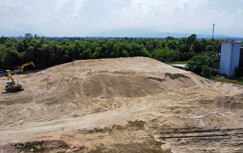 Doanh nghiệp x&acirc;y dựng than kh&oacute; v&igrave; gi&aacute; c&aacute;t tăng đột biến- Ảnh 1.