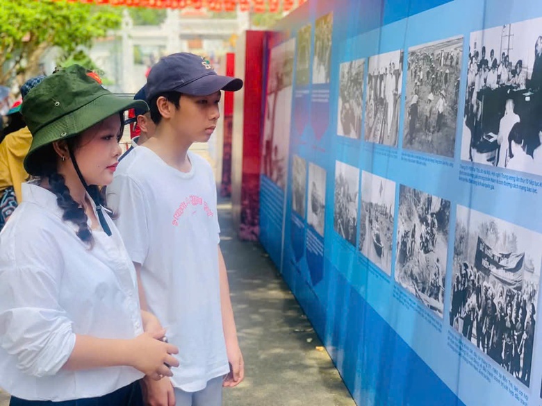 Khoảng 15.000 người về Ng&atilde; ba Đồng Lộc tri &acirc;n trong dịp lễ 30/4- Ảnh 8.