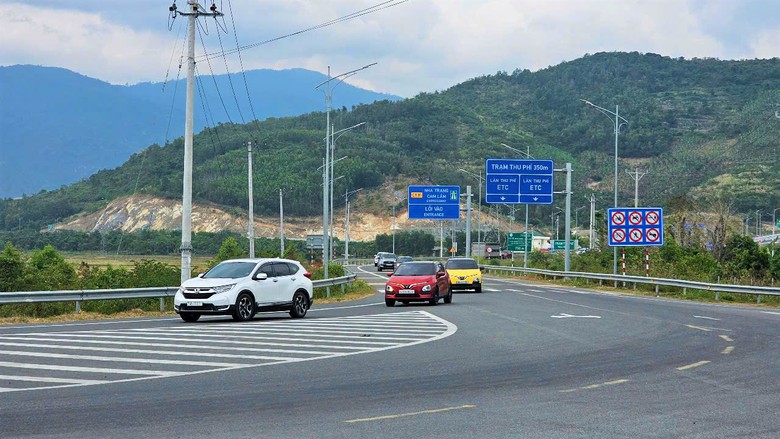 Cao tốc th&ocirc;ng tho&aacute;ng dẫn nối du lịch Nha Trang &ndash; Kh&aacute;nh H&ograve;a- Ảnh 2.