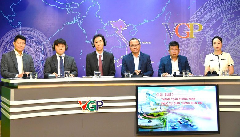 Người H&agrave; Nội sắp được d&ugrave;ng v&eacute; điện tử li&ecirc;n th&ocirc;ng metro, xe bu&yacute;t- Ảnh 1.