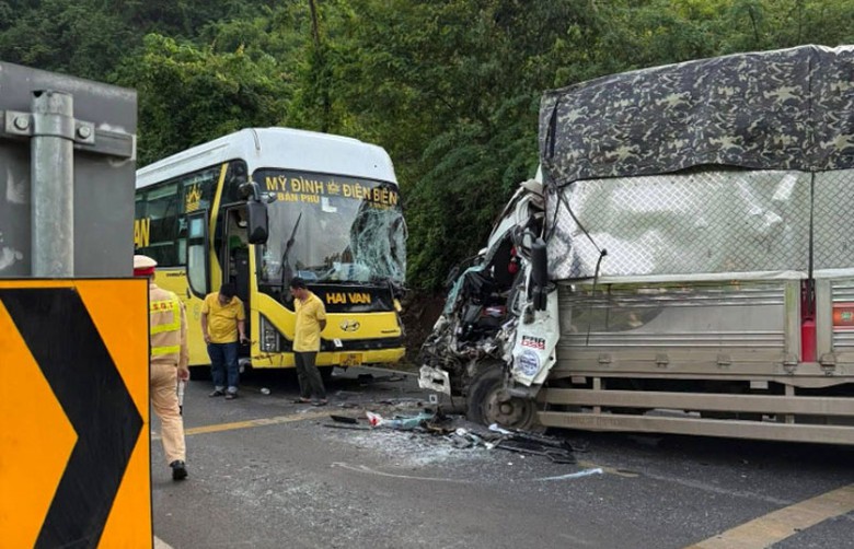 Hiện trường vụ tai nạn khiến 1 người bị thương nặng.