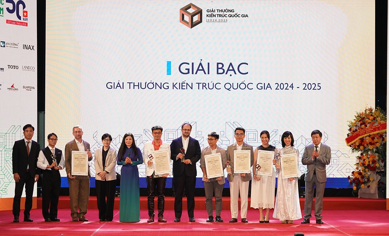 Phó Thủ tướng Trần Hồng Hà: Kiến trúc Việt Nam đang đứng trước sứ mệnh lịch sử- Ảnh 6. Phó Thủ tướng Trần Hồng Hà: Kiến trúc Việt Nam đang đứng trước sứ mệnh lịch sử- Ảnh 6.