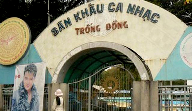 Thấy gì từ việc sân khấu Lan Anh, Trống Đồng đóng cửa?- Ảnh 3. Thấy gì từ việc sân khấu Lan Anh, Trống Đồng đóng cửa?- Ảnh 3.