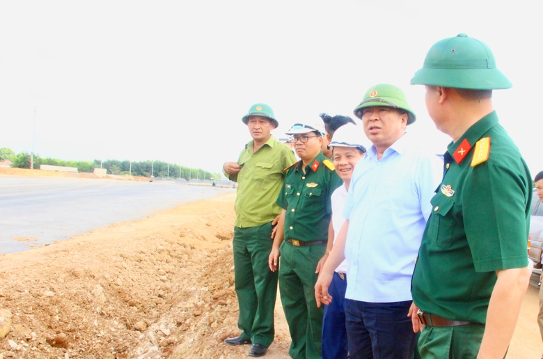 Bộ trưởng Trần Hồng Minh: Tiến độ giải ph&oacute;ng mặt bằng của Đồng Nai qu&aacute; chậm- Ảnh 3.