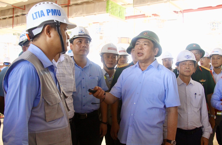 Bộ trưởng Trần Hồng Minh: Tiến độ giải ph&oacute;ng mặt bằng của Đồng Nai qu&aacute; chậm- Ảnh 5.