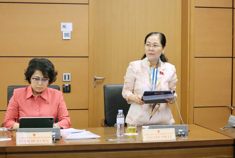 ĐBQH: Rất nhiều c&aacute;n bộ, c&ocirc;ng chức muốn mua nh&agrave; ở x&atilde; hội m&agrave; kh&ocirc;ng thể tiếp cận- Ảnh 2.