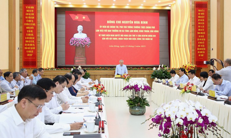 Ph&oacute; Thủ tướng Nguyễn Ho&agrave; B&igrave;nh l&agrave;m việc với l&atilde;nh đạo tỉnh L&acirc;m Đồng, B&igrave;nh Thuận v&agrave; Đắk N&ocirc;ng- Ảnh 1.