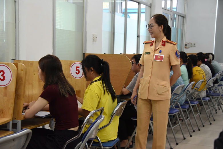 TP.HCM: Học vi&ecirc;n tự tin với quy tr&igrave;nh s&aacute;t hạch giấy ph&eacute;p l&aacute;i xe mới- Ảnh 2.