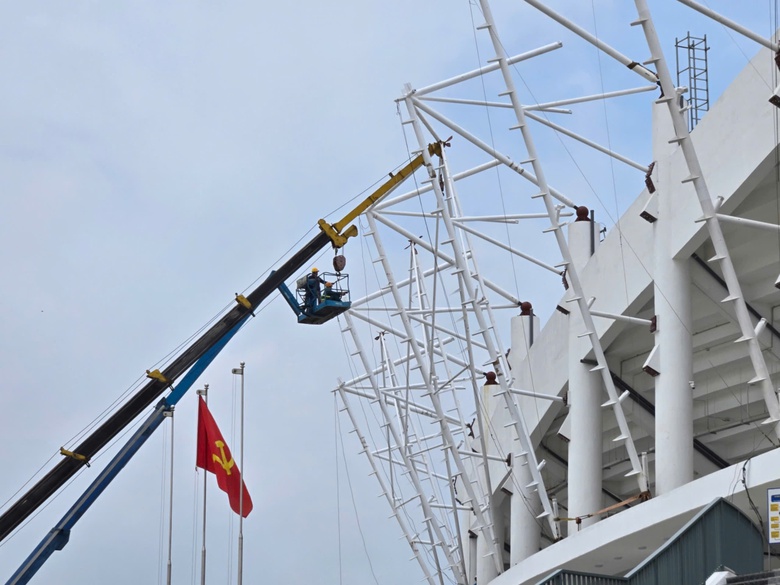 To&agrave;n cảnh s&acirc;n vận động hiện đại bậc nhất v&ugrave;ng trung du tại Th&aacute;i Nguy&ecirc;n sắp ho&agrave;n th&agrave;nh- Ảnh 8.