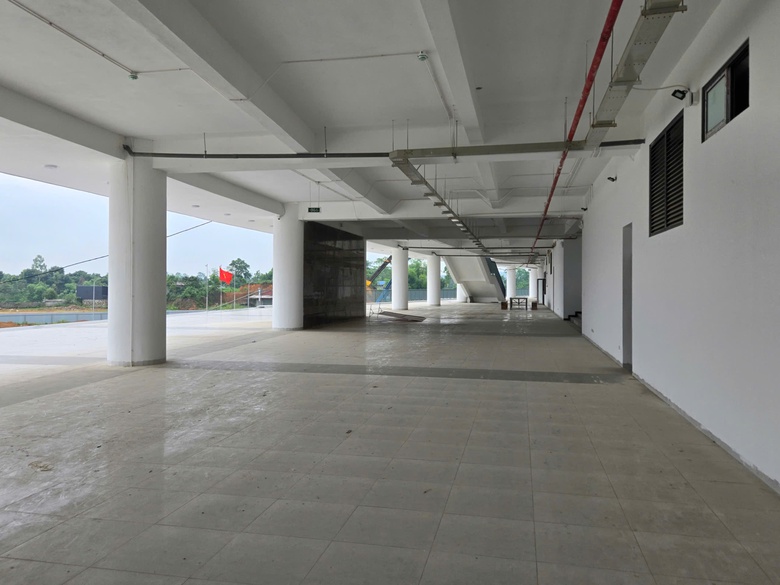 To&agrave;n cảnh s&acirc;n vận động hiện đại bậc nhất v&ugrave;ng trung du tại Th&aacute;i Nguy&ecirc;n sắp ho&agrave;n th&agrave;nh- Ảnh 10.