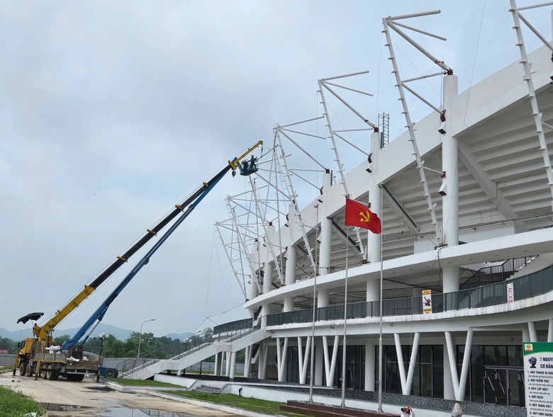 To&agrave;n cảnh s&acirc;n vận động hiện đại bậc nhất v&ugrave;ng trung du tại Th&aacute;i Nguy&ecirc;n sắp ho&agrave;n th&agrave;nh- Ảnh 3.