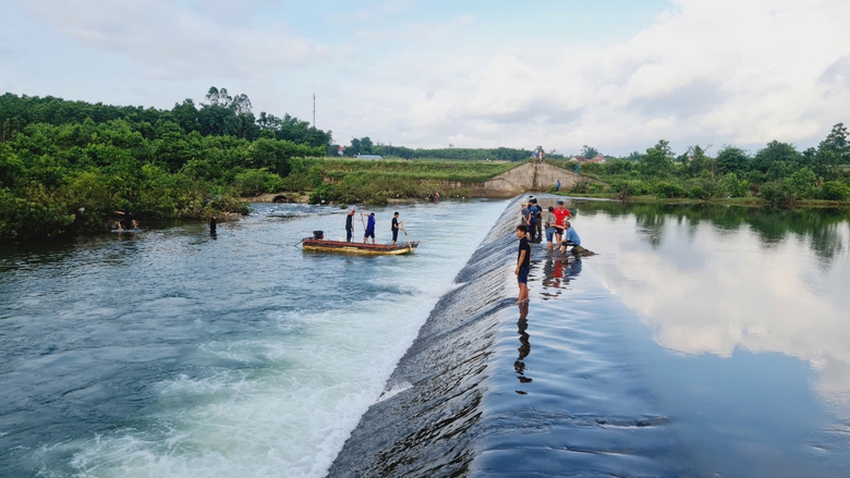 Vụ đuối nước 4 người tử vong, mất t&iacute;ch ở Quảng Ninh: T&igrave;m thấy thi thể nạn nh&acirc;n cuối c&ugrave;ng- Ảnh 1.