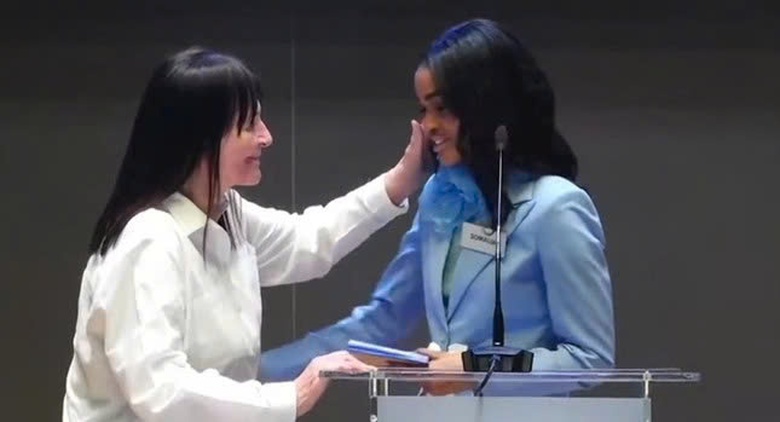 Miss World 2025: Th&iacute; sinh Somalia khiến cả thế giới lặng người khi kể về qu&aacute; khứ- Ảnh 2.