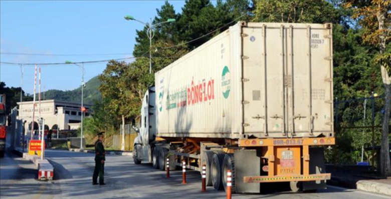 K&eacute;o d&agrave;i thời gian th&ocirc;ng quan gi&uacute;p giải tỏa n&ocirc;ng sản tại cửa khẩu Lạng Sơn- Ảnh 1.