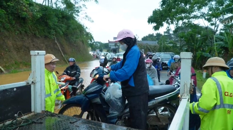 Tuy&ecirc;n Quang đảm bảo an to&agrave;n giao th&ocirc;ng tuyến quốc lộ 2 m&ugrave;a mưa lũ- Ảnh 2.