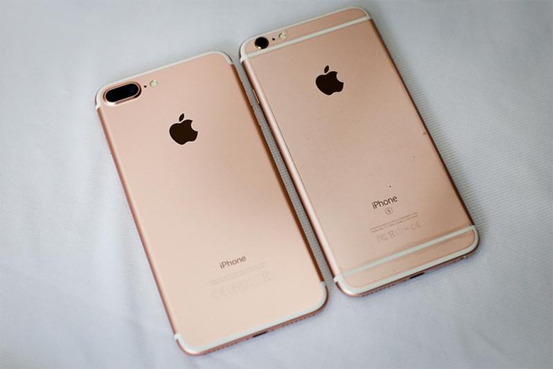 Thêm 3 iPhone chính thức trở thành "đồ cổ" của Apple- Ảnh 1. Thêm 3 iPhone chính thức trở thành "đồ cổ" của Apple- Ảnh 1.