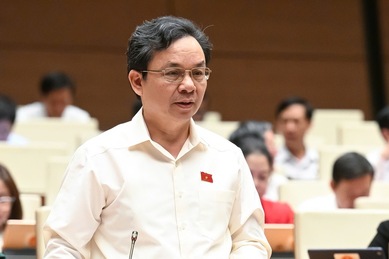 Bộ trưởng Trần Hồng Minh l&yacute; giải việc kh&ocirc;ng quy định gi&aacute; s&agrave;n nh&agrave; ở x&atilde; hội- Ảnh 1.