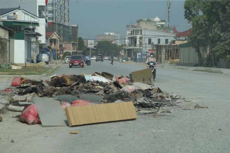 Đoạn đường 1km làm 3 thập niên vẫn... chưa xong- Ảnh 2. Đoạn đường 1km làm 3 thập niên vẫn... chưa xong- Ảnh 2.