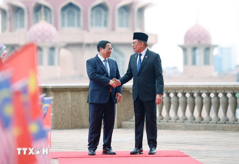 Thủ tướng Malaysia chủ trì lễ đón trọng thể Thủ tướng Phạm Minh Chính- Ảnh 3. Thủ tướng Malaysia chủ trì lễ đón trọng thể Thủ tướng Phạm Minh Chính- Ảnh 3.