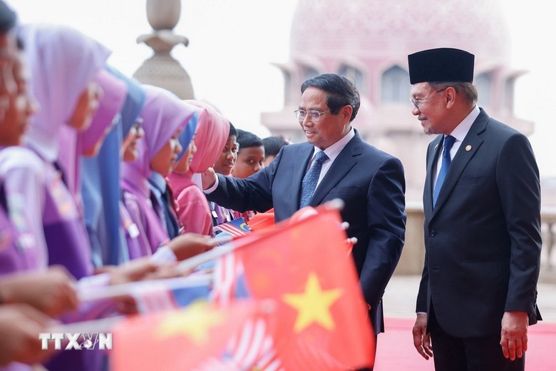 Thủ tướng Malaysia chủ trì lễ đón trọng thể Thủ tướng Phạm Minh Chính- Ảnh 4. Thủ tướng Malaysia chủ trì lễ đón trọng thể Thủ tướng Phạm Minh Chính- Ảnh 4.