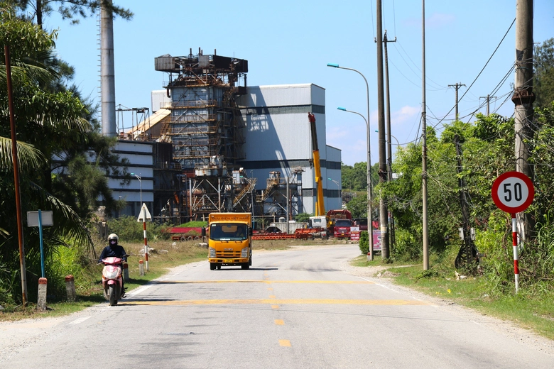 Cấp thiết n&acirc;ng cấp đường kết nối cảng Dung Quất với quốc lộ v&agrave; cao tốc- Ảnh 6.