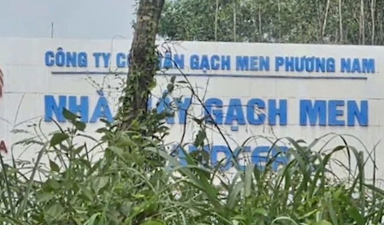 Điều tra vụ nghi ngạt kh&iacute; ở c&ocirc;ng ty gạch men tại Đồng Nai khiến 2 người tử vong- Ảnh 2.