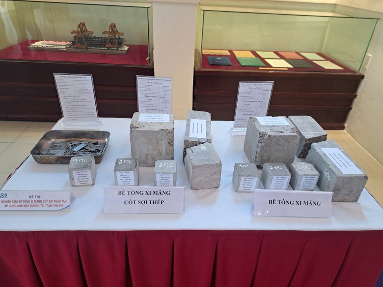 63 nghi&ecirc;n cứu khoa học xuất sắc của sinh vi&ecirc;n Đại học GTVT được trao giải- Ảnh 2.