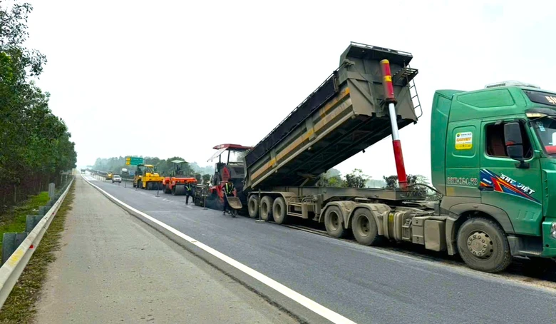 Sẽ cắt giảm, điều chuyển vốn c&aacute;c dự &aacute;n bảo tr&igrave; đường bộ chậm giải ng&acirc;n- Ảnh 1.