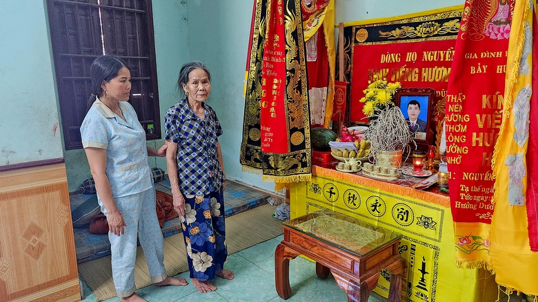 L&acirc;m cảnh khốn c&ugrave;ng sau chuyến xe dưa định mệnh- Ảnh 1.