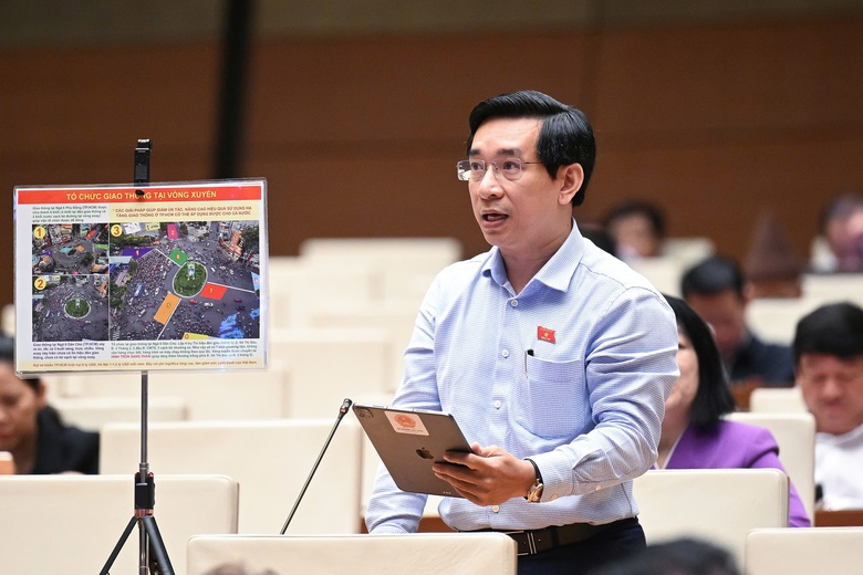 ĐBQH: Giảm ùn tắc giao thông cũng chính là giúp tiết kiệm năng lượng- Ảnh 3. ĐBQH: Giảm ùn tắc giao thông cũng chính là giúp tiết kiệm năng lượng- Ảnh 3.