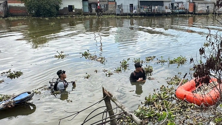 T&igrave;m thấy thi thể b&eacute; trai 11 tuổi mất t&iacute;ch tr&ecirc;n s&ocirc;ng Bạc Li&ecirc;u - C&agrave; Mau- Ảnh 1.