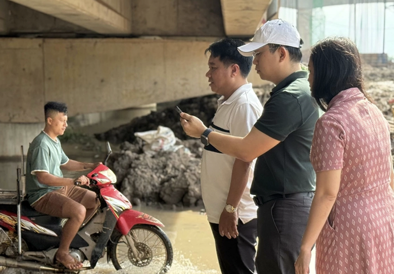 Gấp r&uacute;t xử l&yacute; t&igrave;nh trạng mưa ngập nh&agrave; d&acirc;n gần c&ocirc;ng tr&igrave;nh cao tốc Bi&ecirc;n H&ograve;a - Vũng T&agrave;u- Ảnh 1.