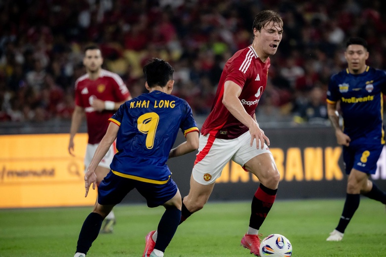 Mang đội h&igrave;nh triệu đ&ocirc; sang ch&acirc;u &Aacute;, MU vẫn thua đau ASEAN All-Stars- Ảnh 1.