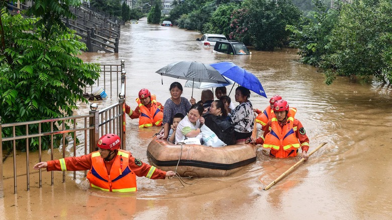 Thủ tướng y&ecirc;u cầu tập trung ứng ph&oacute; mưa lũ, sạt lở đất, chủ động ph&ograve;ng chống thi&ecirc;n tai- Ảnh 1.