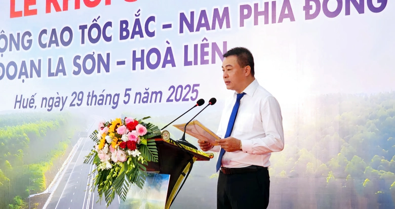 Bộ trưởng Trần Hồng Minh ph&aacute;t lệnh mở rộng đường La Sơn - H&ograve;a Li&ecirc;n l&ecirc;n cao tốc- Ảnh 5.