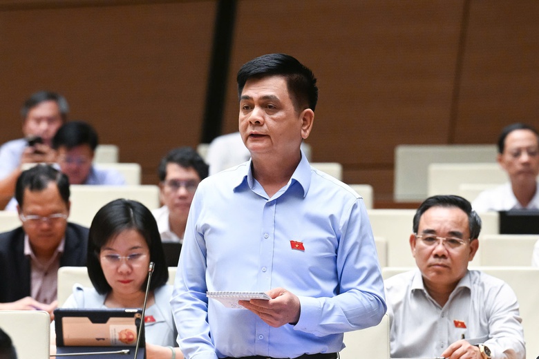 ĐBQH: C&acirc;n nhắc buộc người nước ngo&agrave;i muốn nhập tịch phải c&oacute; t&ecirc;n tiếng Việt- Ảnh 1.