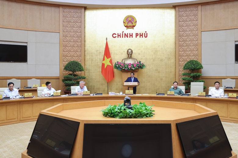 Thủ tướng: Hoàn thành thẩm định 28 dự thảo nghị định trong ngày 30/5- Ảnh 2. Thủ tướng: Hoàn thành thẩm định 28 dự thảo nghị định trong ngày 30/5- Ảnh 2.