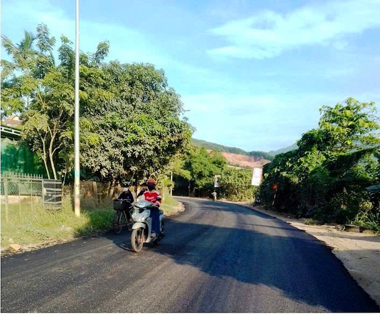 Bắt đầu ho&agrave;n trả c&aacute;c tuyến đường mượn để thi c&ocirc;ng cao tốc Quảng Ng&atilde;i - Ho&agrave;i Nhơn- Ảnh 2.