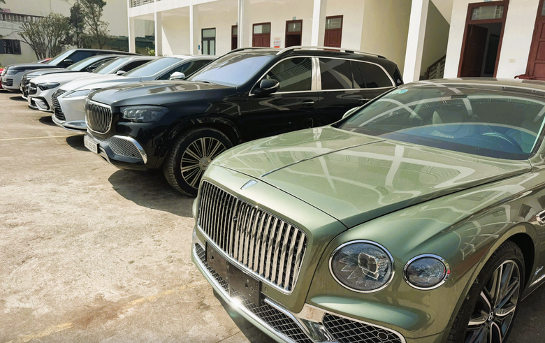 Vụ thu giữ nhiều ô tô hạng sang: Khởi tố thêm 4 đối tượng- Ảnh 1. Vụ thu giữ nhiều ô tô hạng sang: Khởi tố thêm 4 đối tượng- Ảnh 1.