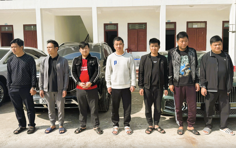 Vụ thu giữ nhiều ô tô hạng sang: Khởi tố thêm 4 đối tượng- Ảnh 3. Vụ thu giữ nhiều ô tô hạng sang: Khởi tố thêm 4 đối tượng- Ảnh 3.