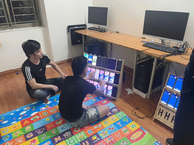 Th&aacute;i B&igrave;nh: Triệt ph&aacute; đường d&acirc;y đ&aacute;nh bạc, d&ugrave;ng AI rửa tiền hơn 1.000 tỷ đồng- Ảnh 2.