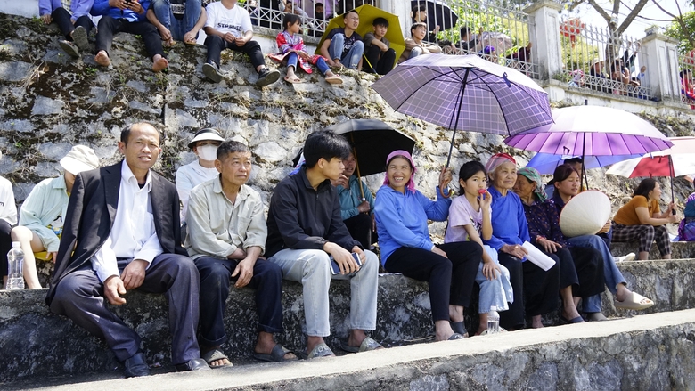 Độc đ&aacute;o đua ngựa giữa n&uacute;i rừng Bắc H&agrave;- Ảnh 14.