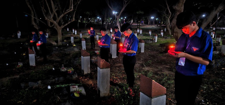 50 năm giải ph&oacute;ng, C&ocirc;n Đảo rực s&aacute;ng đ&ecirc;m tri &acirc;n- Ảnh 6.