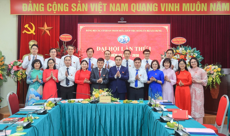 Đảng bộ c&aacute;c cơ quan tham mưu, gi&uacute;p việc của Đảng ủy Bộ X&acirc;y dựng đại hội lần thứ I- Ảnh 3.