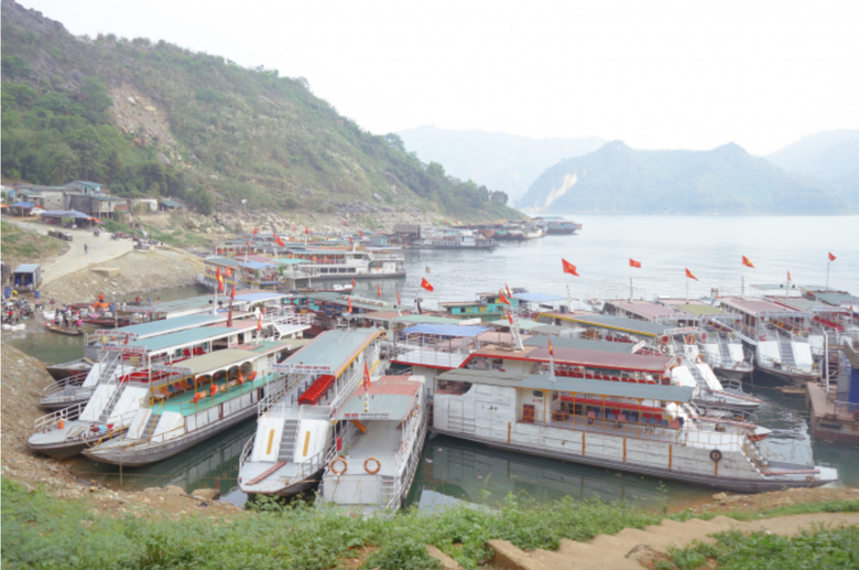 Đề xuất cho phép lập công trình tạm đường thủy- Ảnh 1. Đề xuất cho phép lập công trình tạm đường thủy- Ảnh 1.