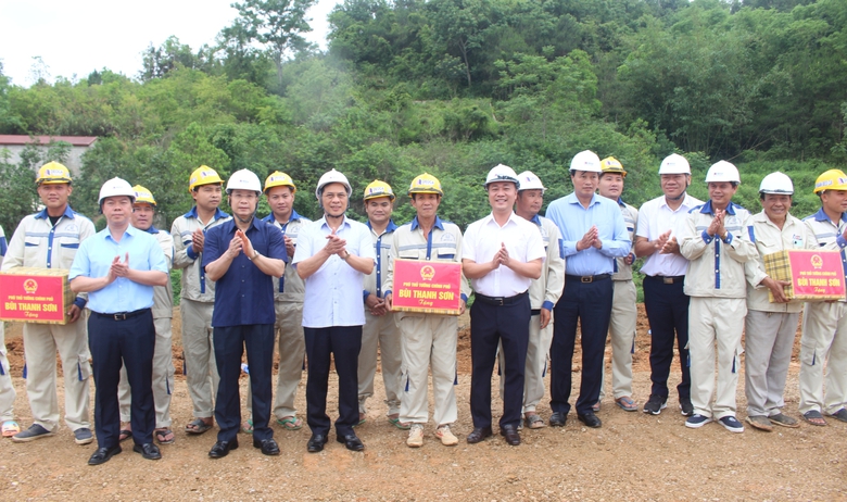 Kh&ocirc;ng để kh&oacute; khăn l&agrave;m chậm tiến độ ho&agrave;n th&agrave;nh c&aacute;c dự &aacute;n giao th&ocirc;ng trọng điểm ph&iacute;a Bắc- Ảnh 3.