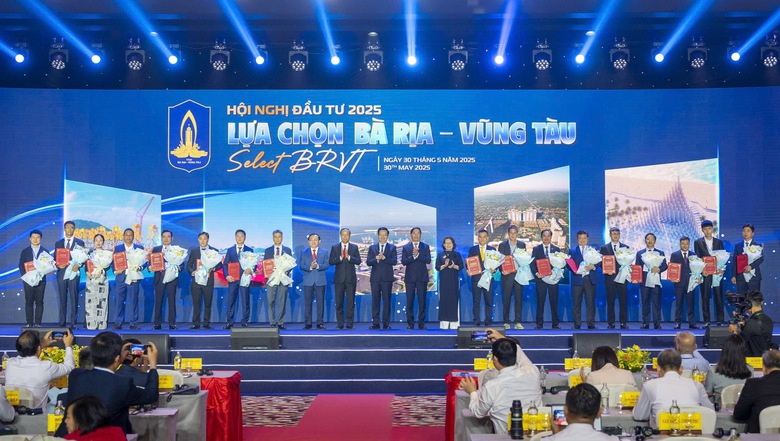 Bà Rịa - Vũng Tàu đón thêm nhiều nhà đầu tư lớn, thu hút hơn 4 tỷ USD trong 5 tháng- Ảnh 3. Bà Rịa - Vũng Tàu đón thêm nhiều nhà đầu tư lớn, thu hút hơn 4 tỷ USD trong 5 tháng- Ảnh 3.