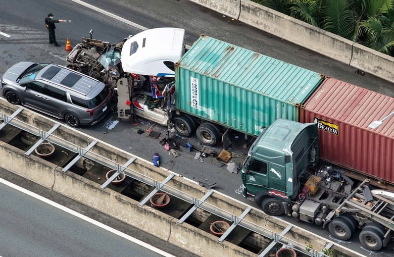 Hiện trường vụ tai nạn. Hiện trường vụ tai nạn.