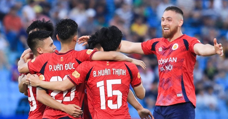 V-League: Sao Việt kiều lập c&ocirc;ng, CAHN nhấn ch&igrave;m Quảng Nam- Ảnh 1.